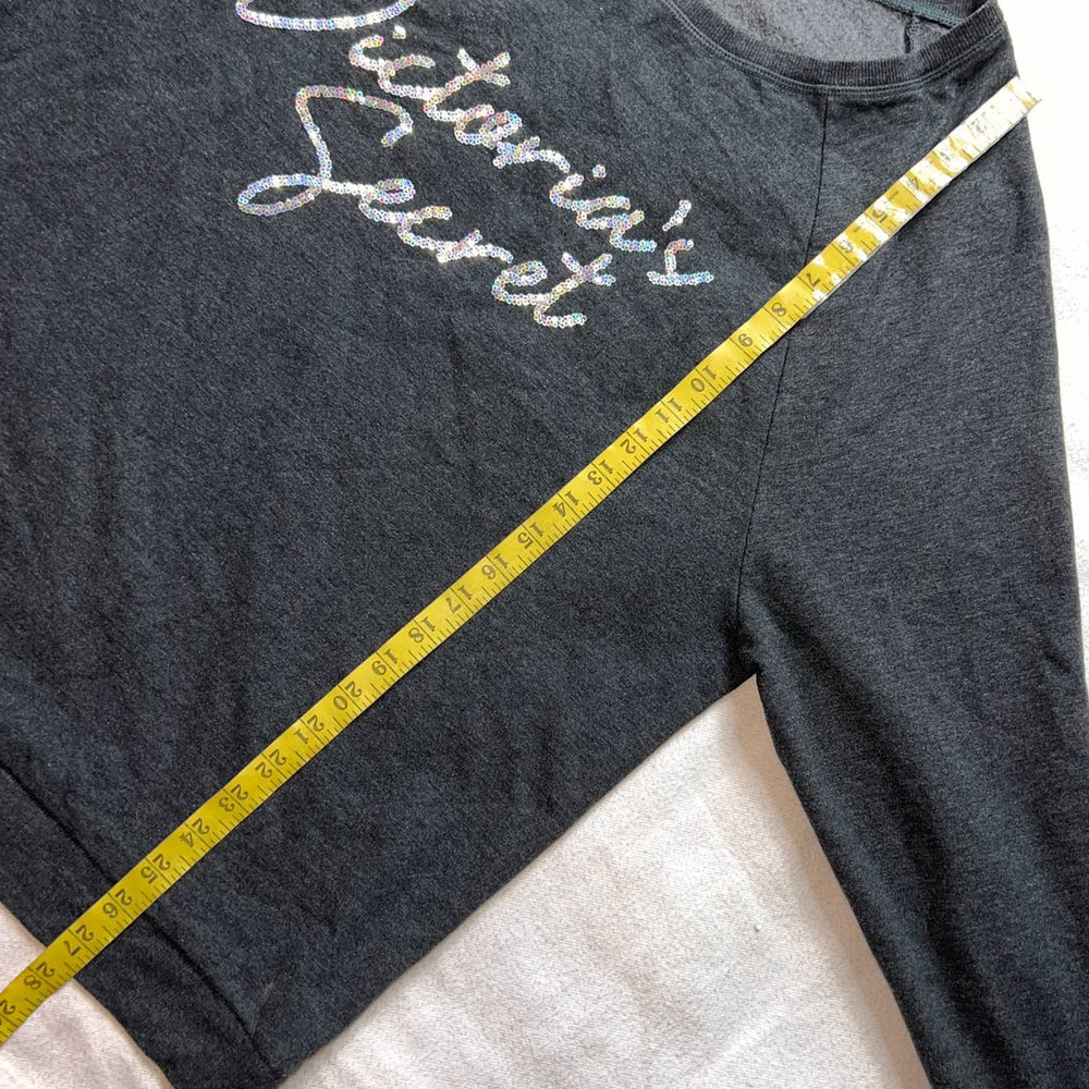 Victoria's Secret Gray with Sequin Graphic Crew Neck Pull Over Sweater- L - Picture 8 of 13